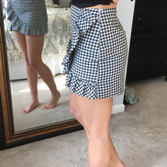 CHECKED Ruffle Trim Plaid Skort-Great Gameday Item - Picture 3 of 8